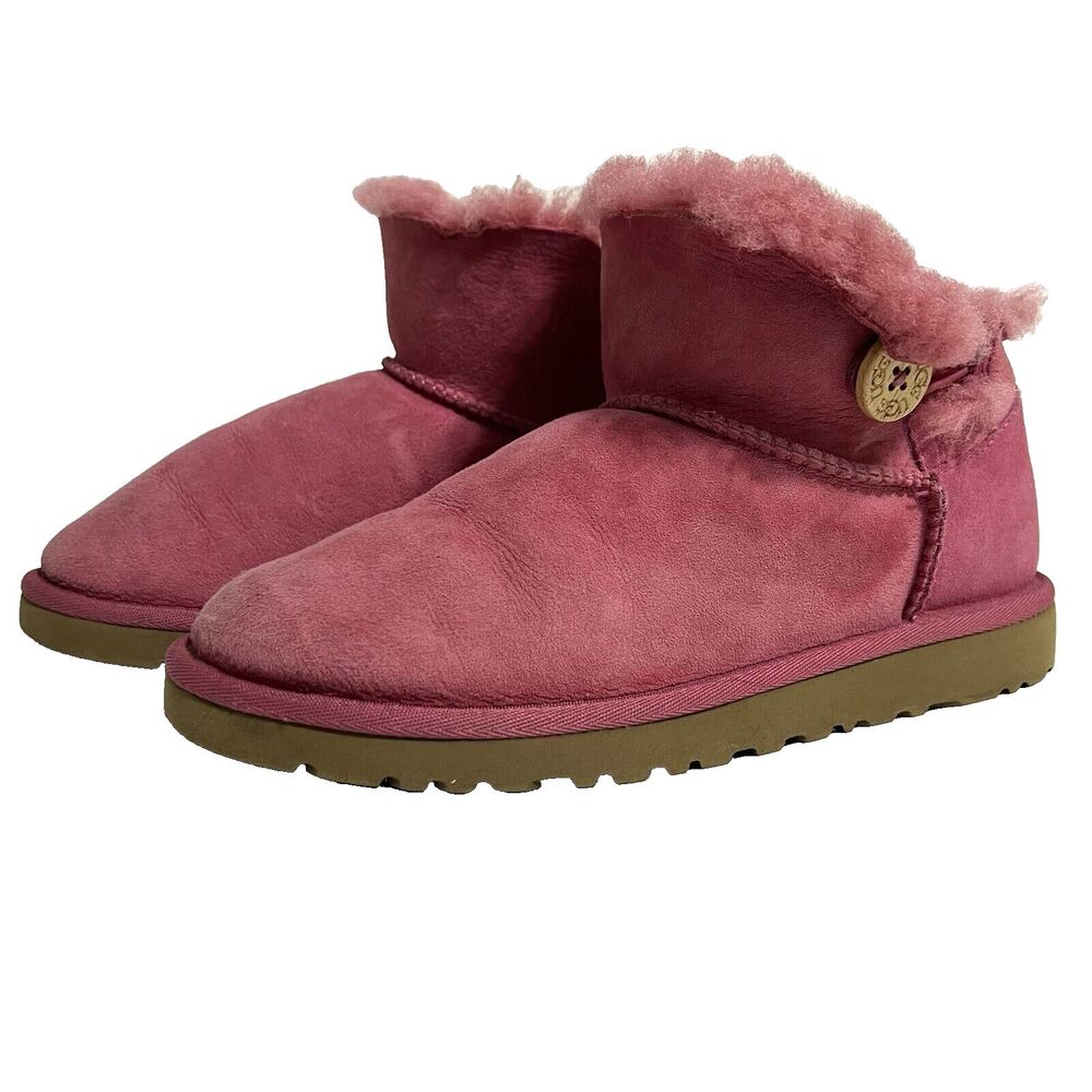 UGG Mini Short Bailey Button II Sheepskin Flat Boot Pink Magenta Women's US 5